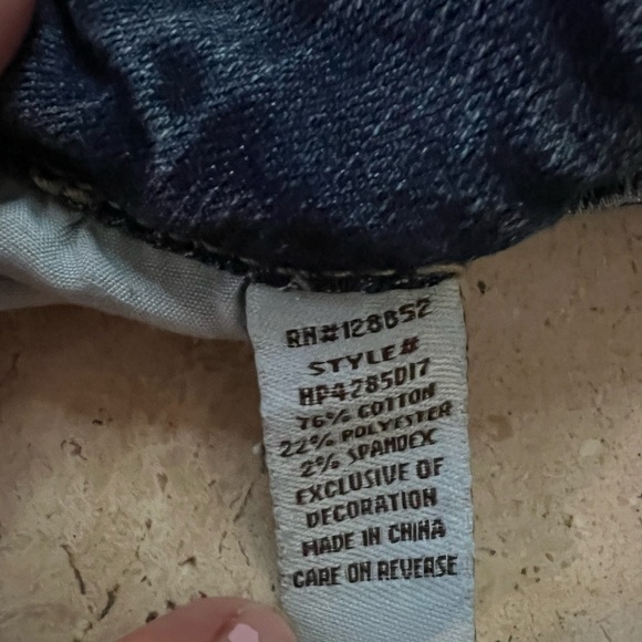 *Vintage* Y2K Hot Kiss Gold Chain Embellished Skinny Lily Jeans Size 3 - Picture 7 of 7